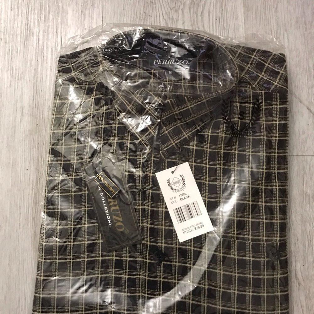 Perruzo men long sleeve size medium